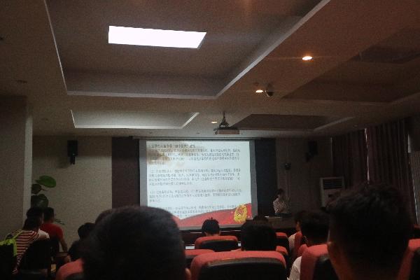 张丹老师讲解入伍政策 张丹老师讲解入伍政策